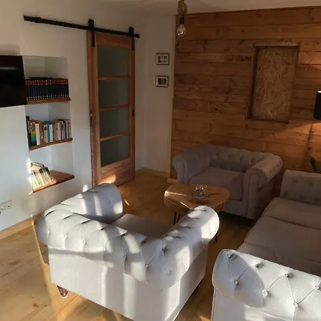 別荘 Tolles In Mit Garten By Interhome *